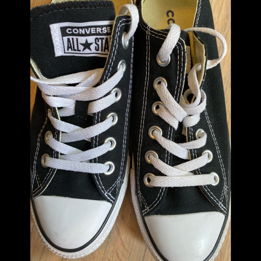❗️SOLD❗️Converse All Star Low Too Sneakers - Picture 7 of 9